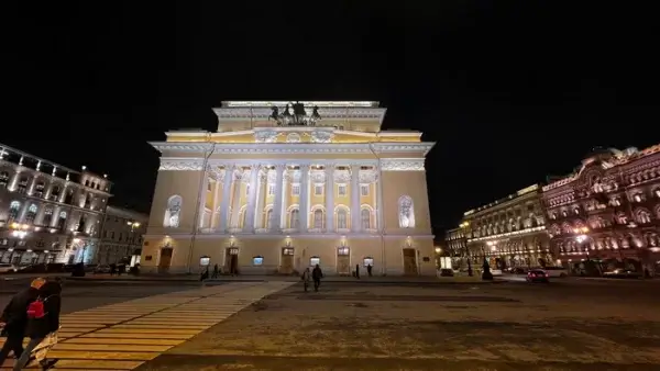 XV Санкт‑Петербургский международный фестиваль «Опера — всем»: лето, музыка, история